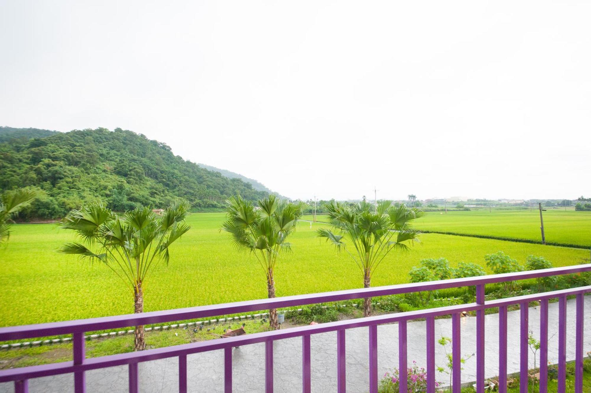 แบร์ฟุต สปริงส์ เบด แอนด์ เบรคฟาสต์ Bed & Breakfast ตงชาน ภายนอก รูปภาพ