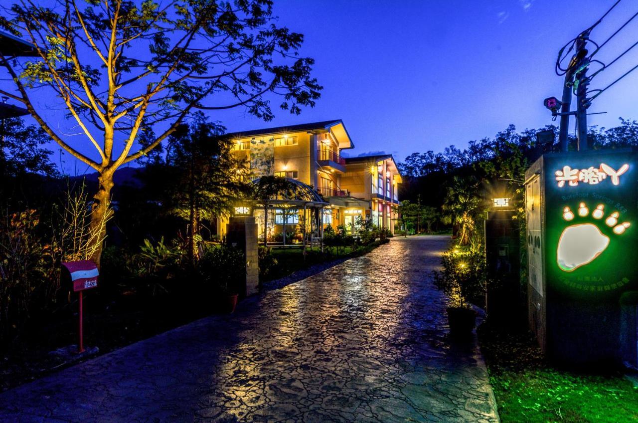 แบร์ฟุต สปริงส์ เบด แอนด์ เบรคฟาสต์ Bed & Breakfast ตงชาน ภายนอก รูปภาพ