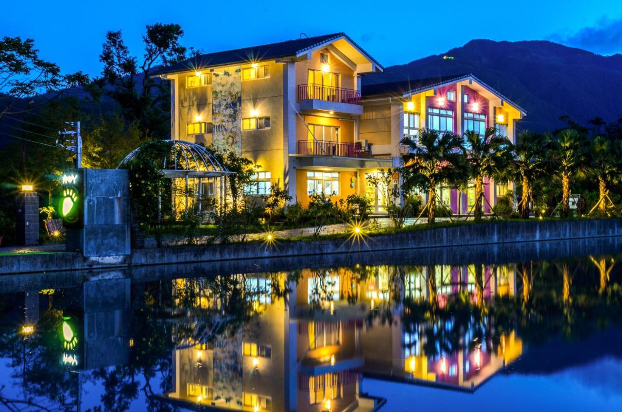 แบร์ฟุต สปริงส์ เบด แอนด์ เบรคฟาสต์ Bed & Breakfast ตงชาน ภายนอก รูปภาพ