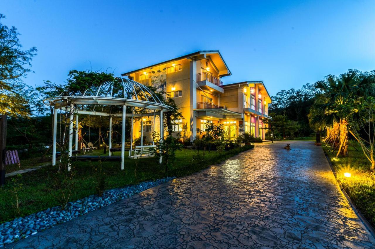 แบร์ฟุต สปริงส์ เบด แอนด์ เบรคฟาสต์ Bed & Breakfast ตงชาน ภายนอก รูปภาพ